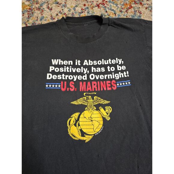 Vintage 90's US Marines Destroyed Overnight Graphic T-Shirt Size S/M Military - Picture 1 of 9